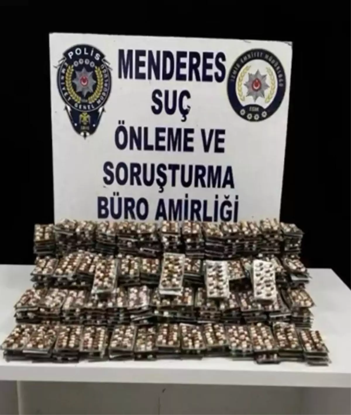 İzmir\'de Uyuşturucu Operasyonu