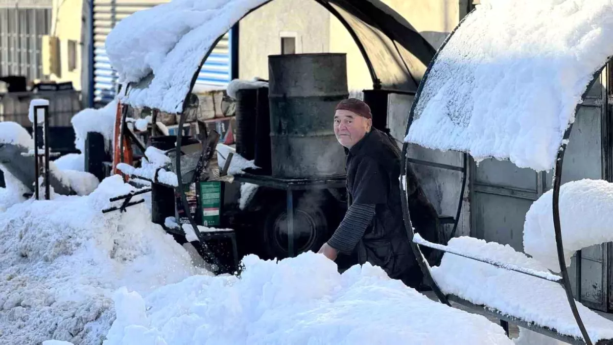 Safranbolu\'da Kar Temizliği