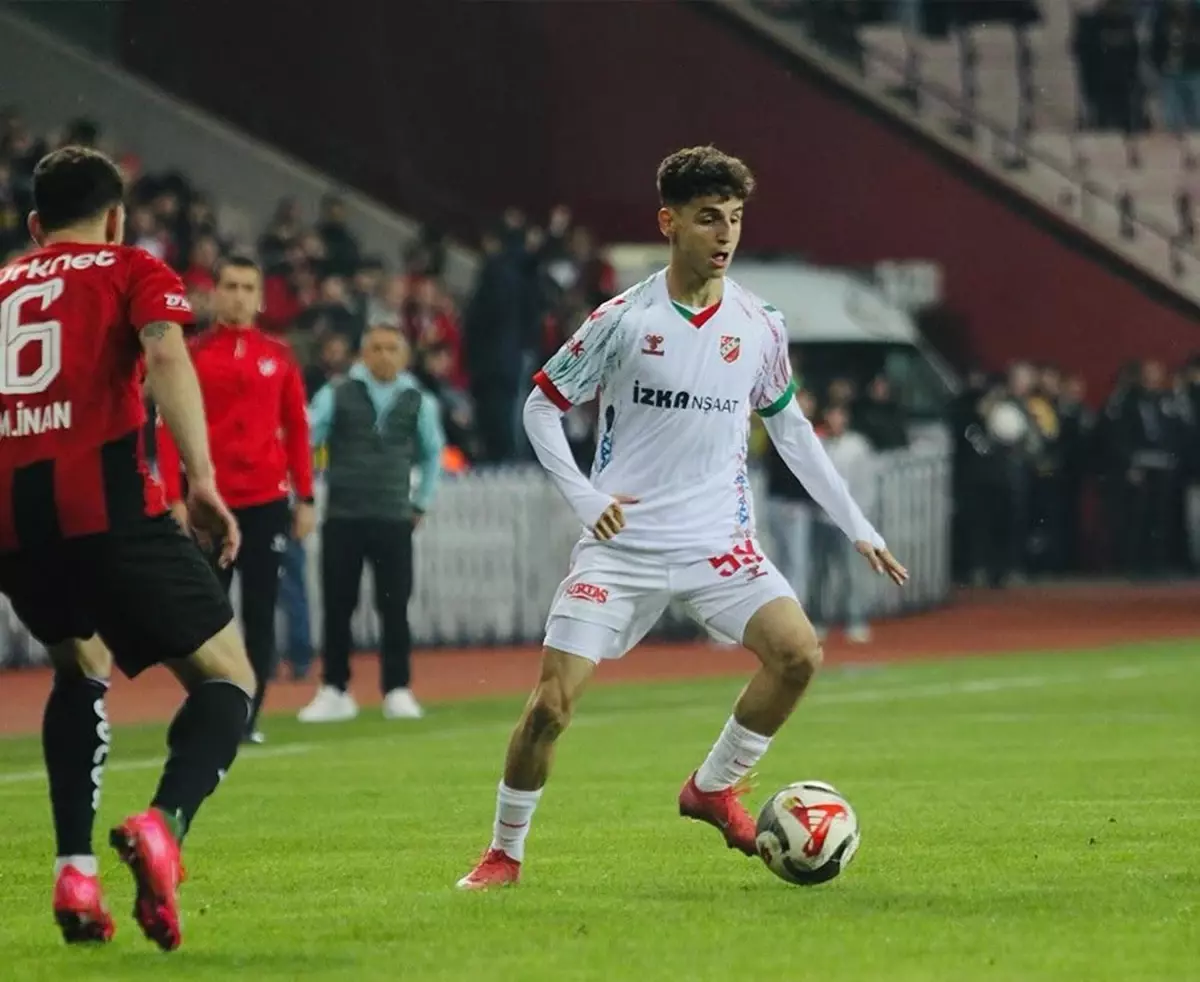 Karşıyaka\'nın Genç Yıldızı Trabzonspor\'un Gündeminde