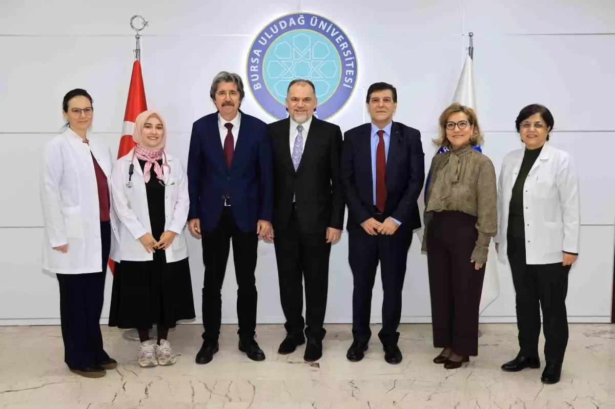 Matlı ailesi çocuk hastanelerine destek oldu