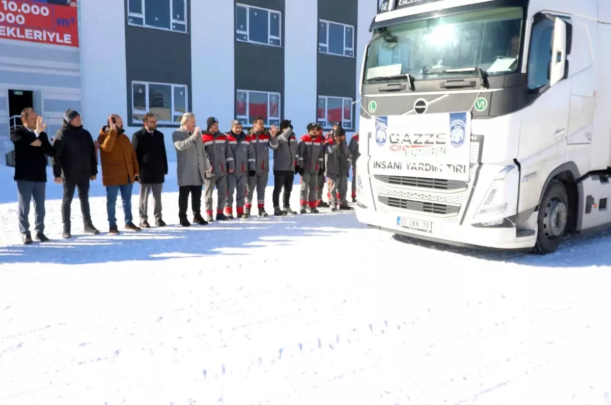 Melikgazi\'nin yardım tırı dualarla Gazze\'ye uğurlandı