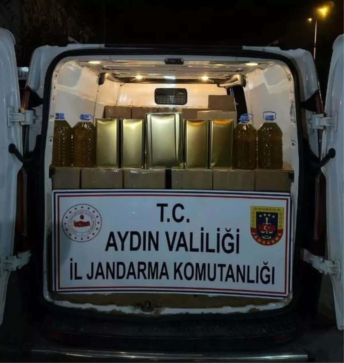 Aydın\'da Bandrolsüz 1858 Litre Kaçak Zeytinyağı Ele Geçirildi