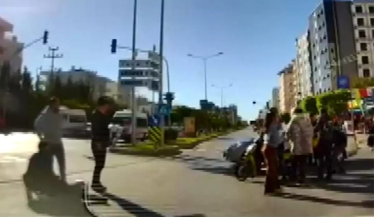 Mersin\'de Kırmızı Işık İhlali Kazası