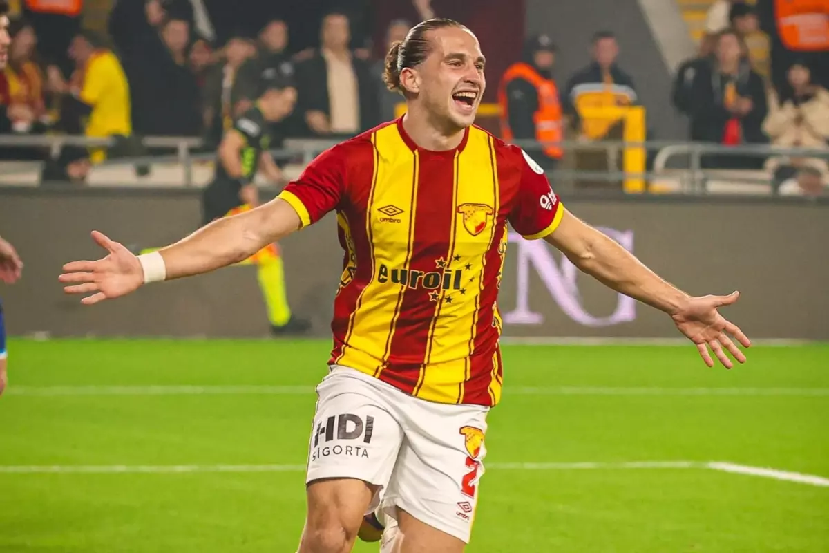 Sağ bek, sağ açık ve forvet oynayabiliyor! Alman devi, Arda Okan\'ın peşine düştü