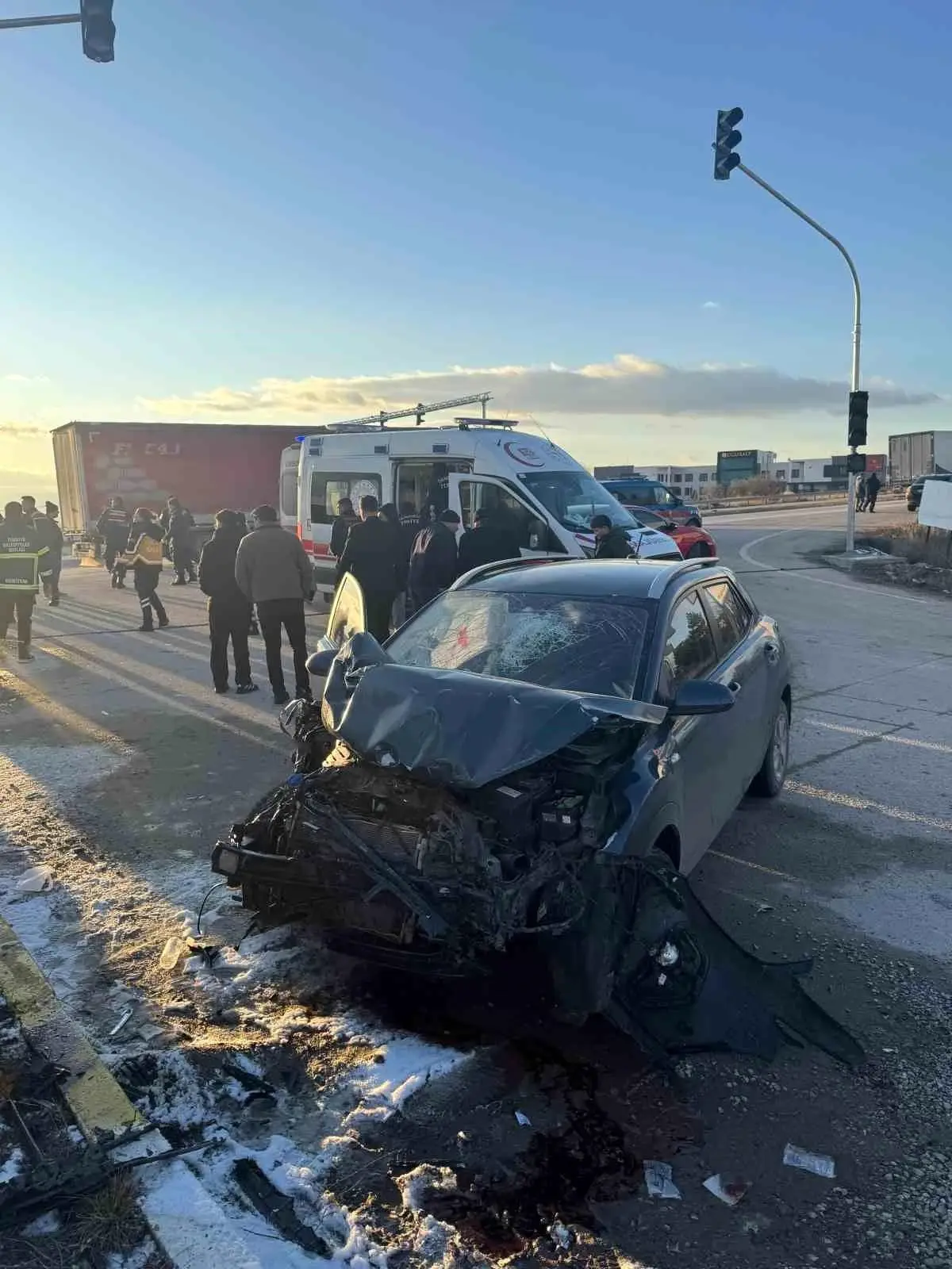 Afyonkarahisar'da Trafik Kazasında 18 Kişi Yaralandı