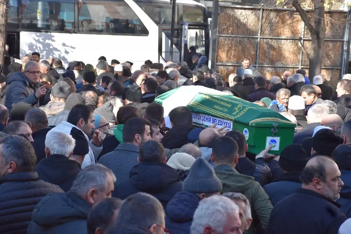 Mekke\'de Kaza: Abidin Dağköy Sakarya\'da Defnedildi