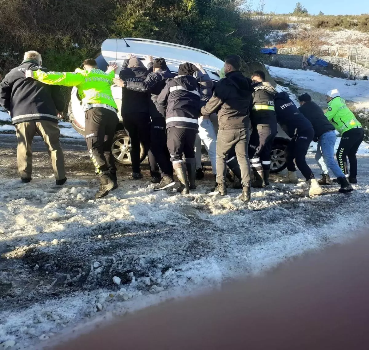 Sinop\'ta Buzlanma Trafik Kazasına Neden Oldu