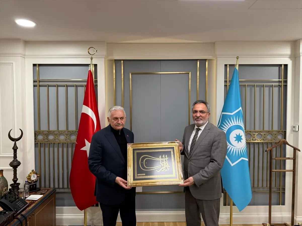 AYBÜ Rektörü Yıldırım\'ı Ziyaret Etti