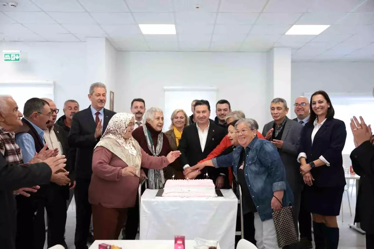 Başkan Aras\'tan Yaşamevi\'ni mutlu eden ziyaret