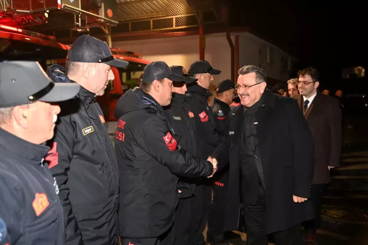 Başkan Genç\'ten yılbaşında görev yapan personele ziyaret