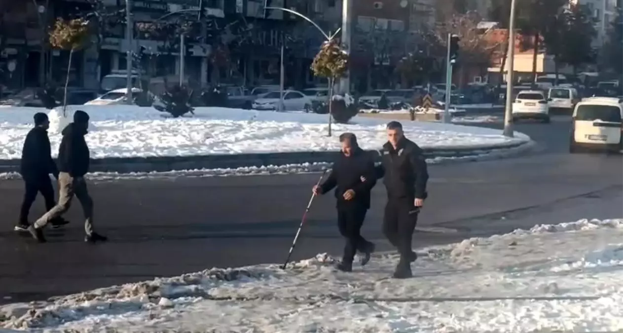 Batman polisinden örnek davranış