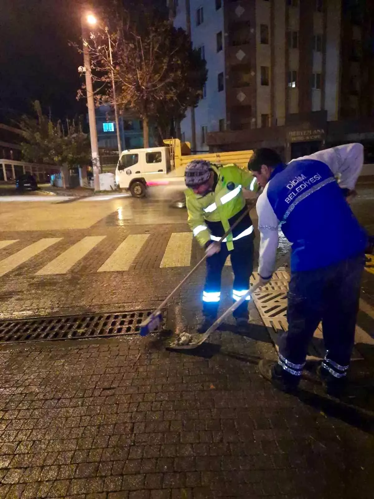 Didim Belediyesi ekipleri her zaman görevde