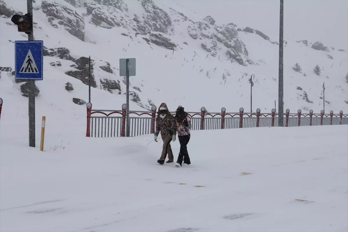 Erciyes\'te Kar Yağışı Etkili