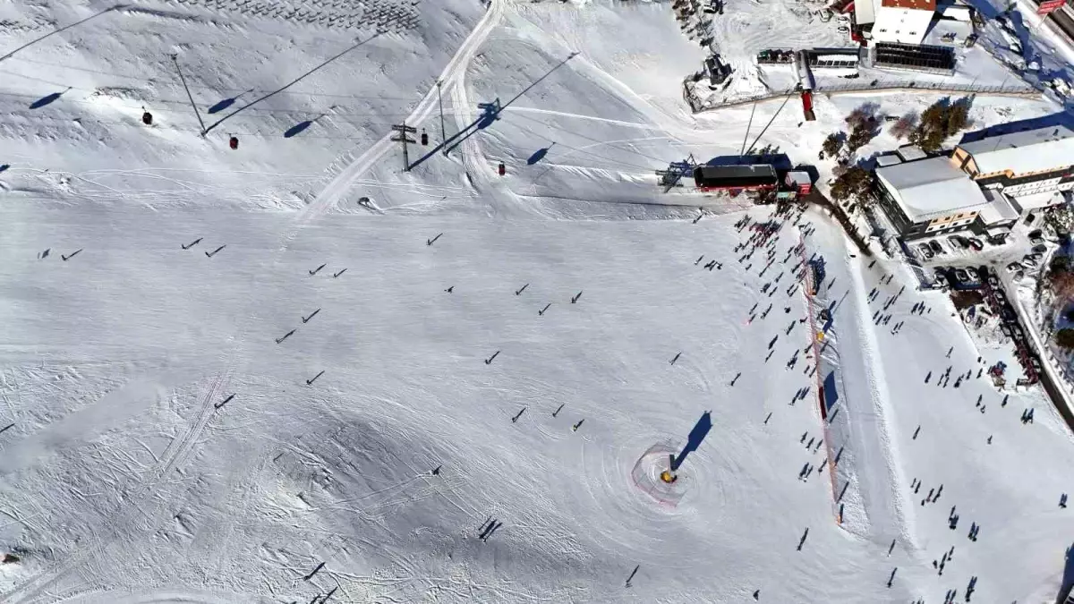 Erciyes Kayak Merkezi Yılbaşı İçin Dolu