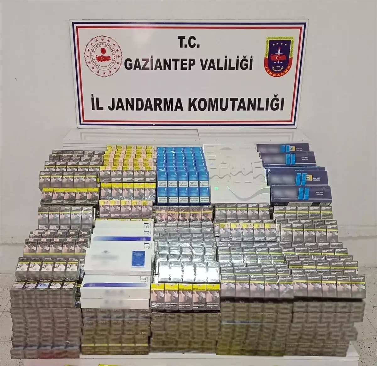 Gaziantep\'te 140 Litre Sahte Alkol Ele Geçirildi