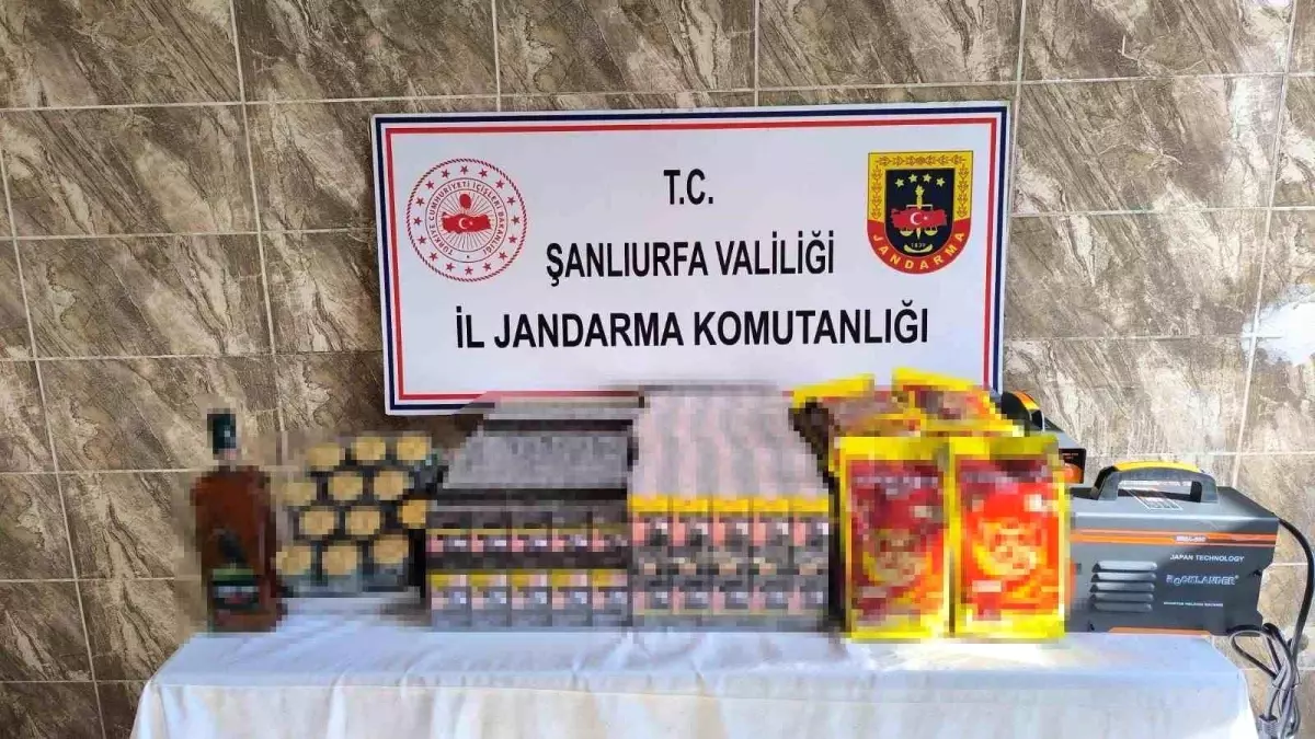 Şanlıurfa\'da Kaçak İçecek ve Malzeme Operasyonu