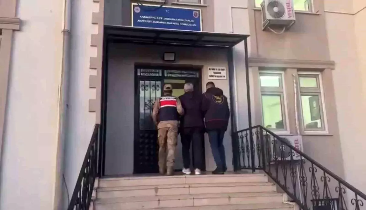 Hırsız, Arka Camındaki Yazıyla Yakalandı