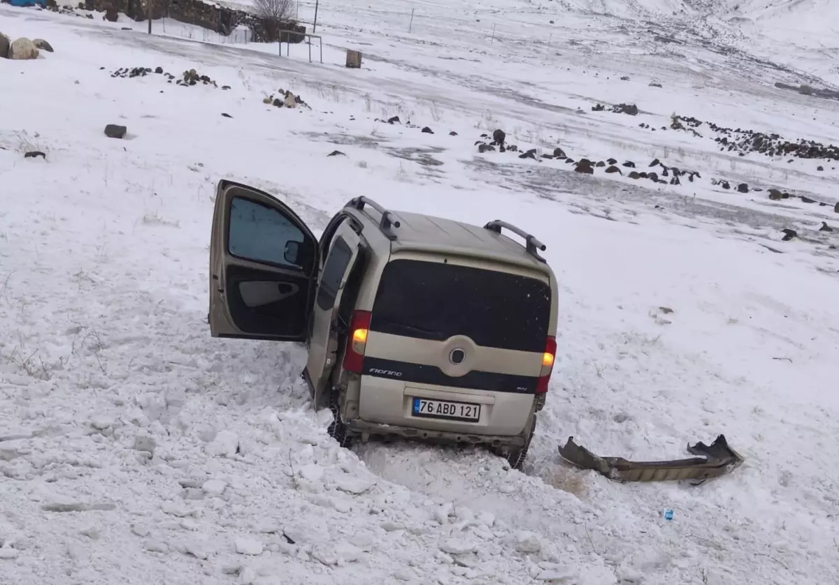 Iğdır\'da Zincirleme Kaza: 4 Yaralı