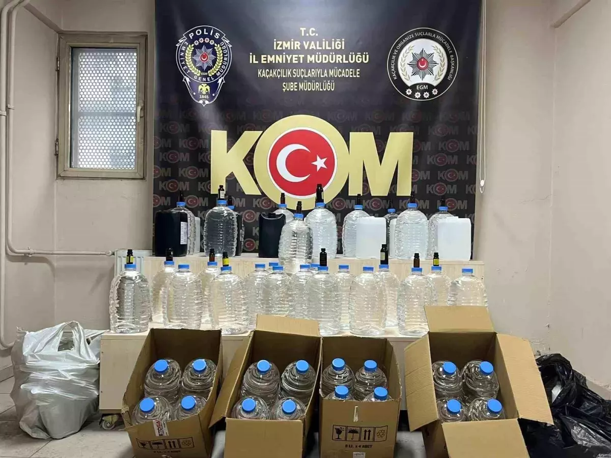 İzmir\'de Alkol Operasyonu: 3,5 Ton Etil Alkol Ele Geçirildi