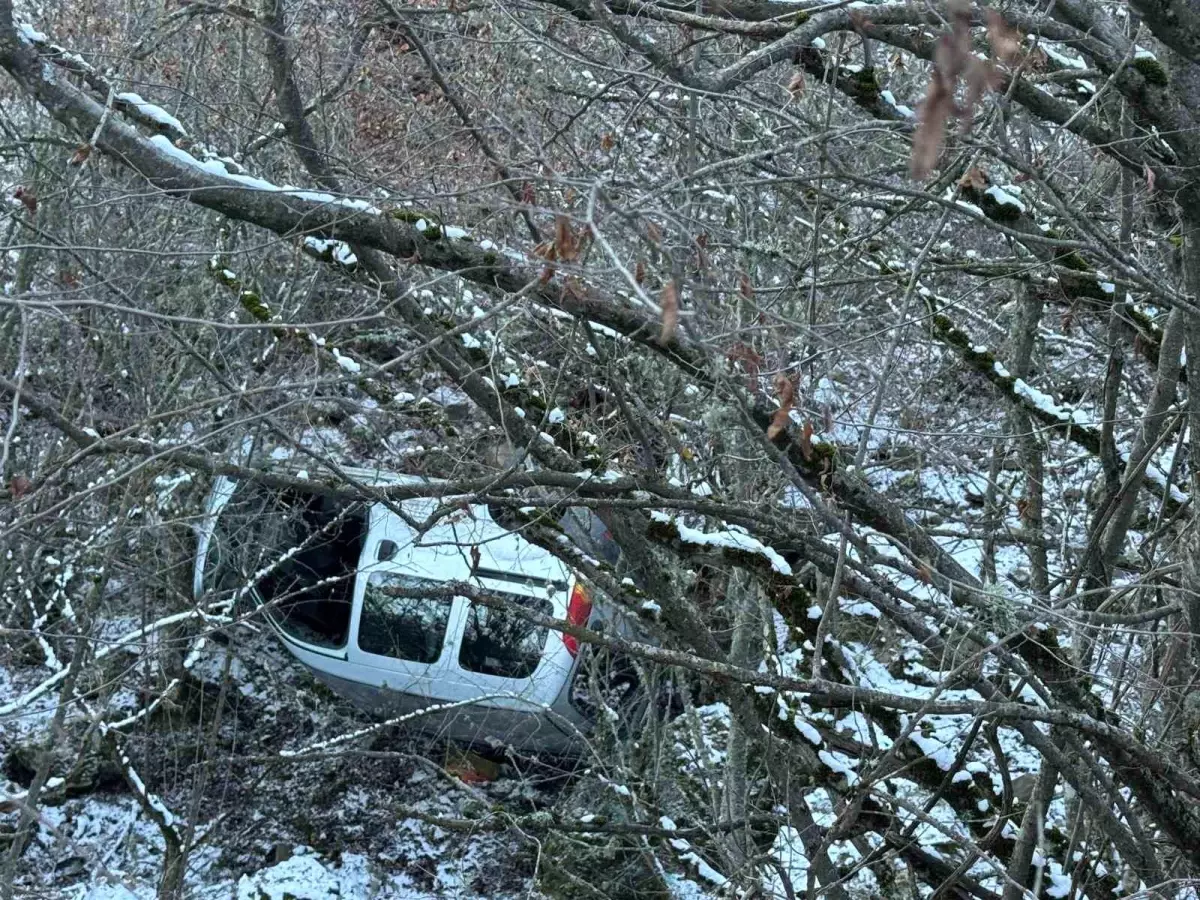 Kastamonu\'da Buzlu Yolda Kaza