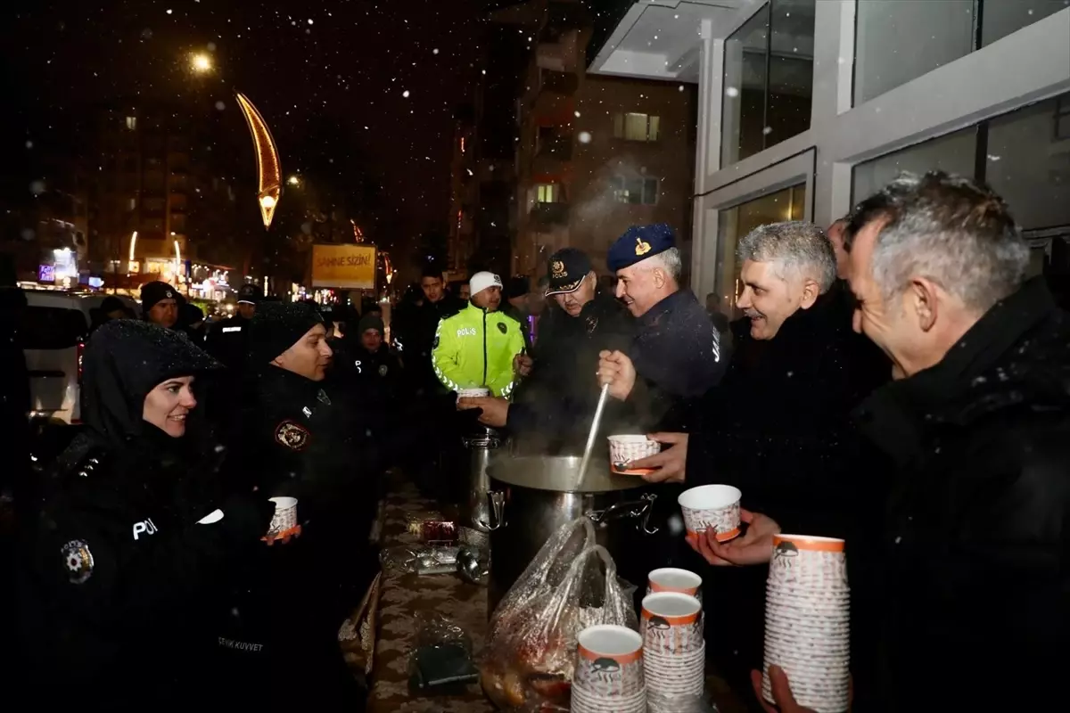 Yeni Yıl Kutlamaları Personelle Buluştu