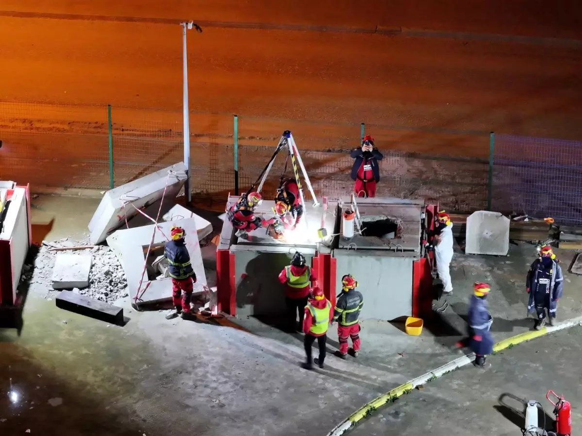 Kocaeli İtfaiyesi, AFAD\'ın en üst düzey arama kurtarma akreditasyonunu aldı