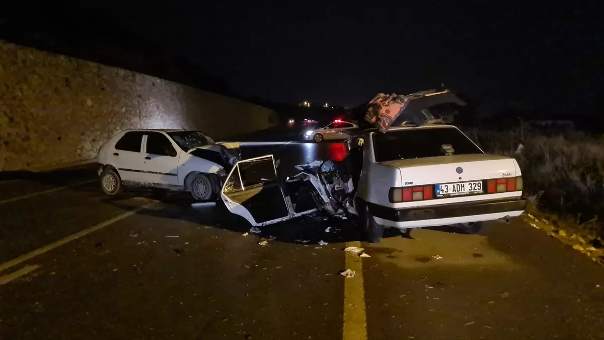 Kütahya\'da Trafik Kazası: 4 Yaralı