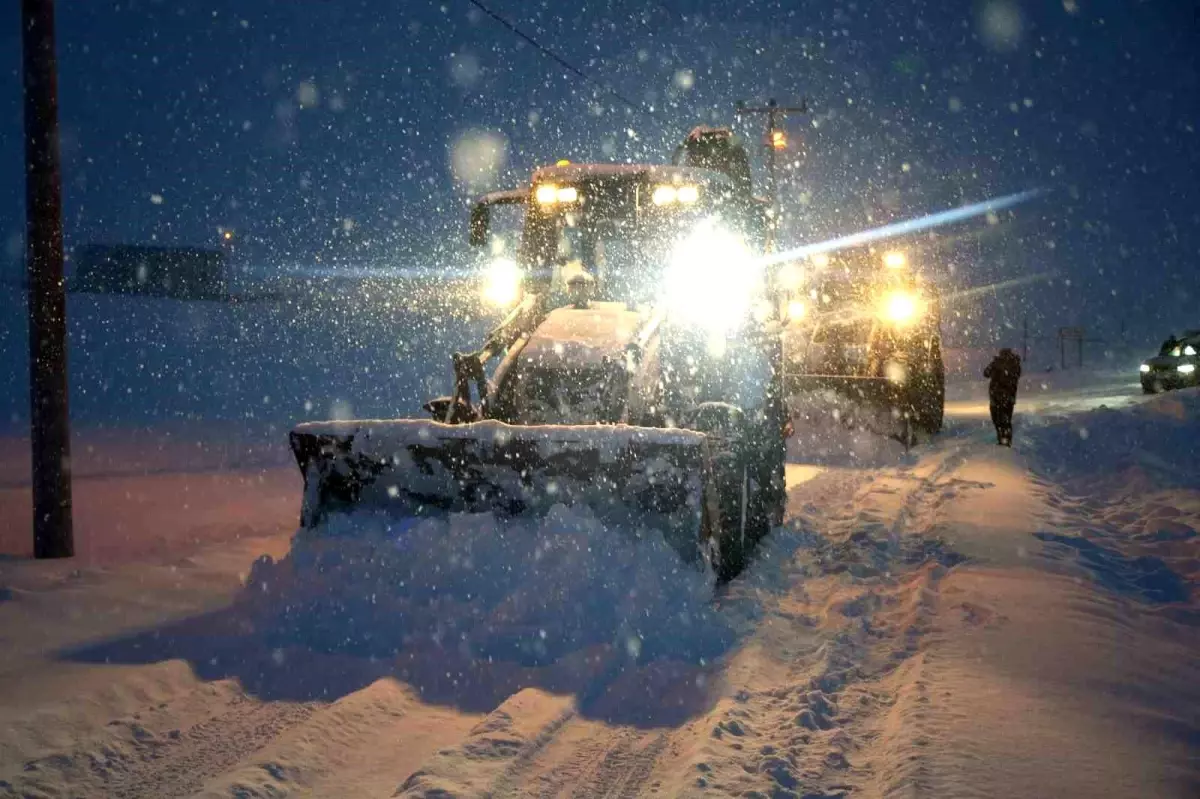Vali Çakır\'dan Güçlü Destek
