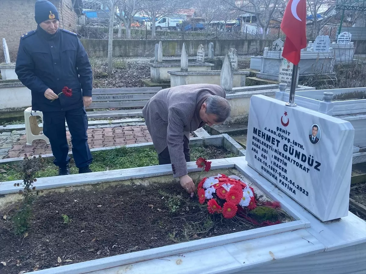 Niksar Kaymakamı Perçi, şehit ailesini ziyaret etti