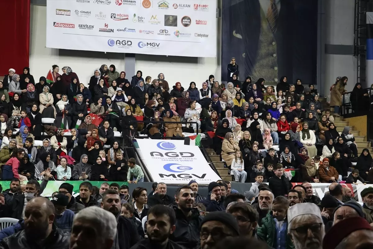 Sakarya\'da "Mekke\'nin Fethi ve Kudüs Gecesi" programı düzenlendi