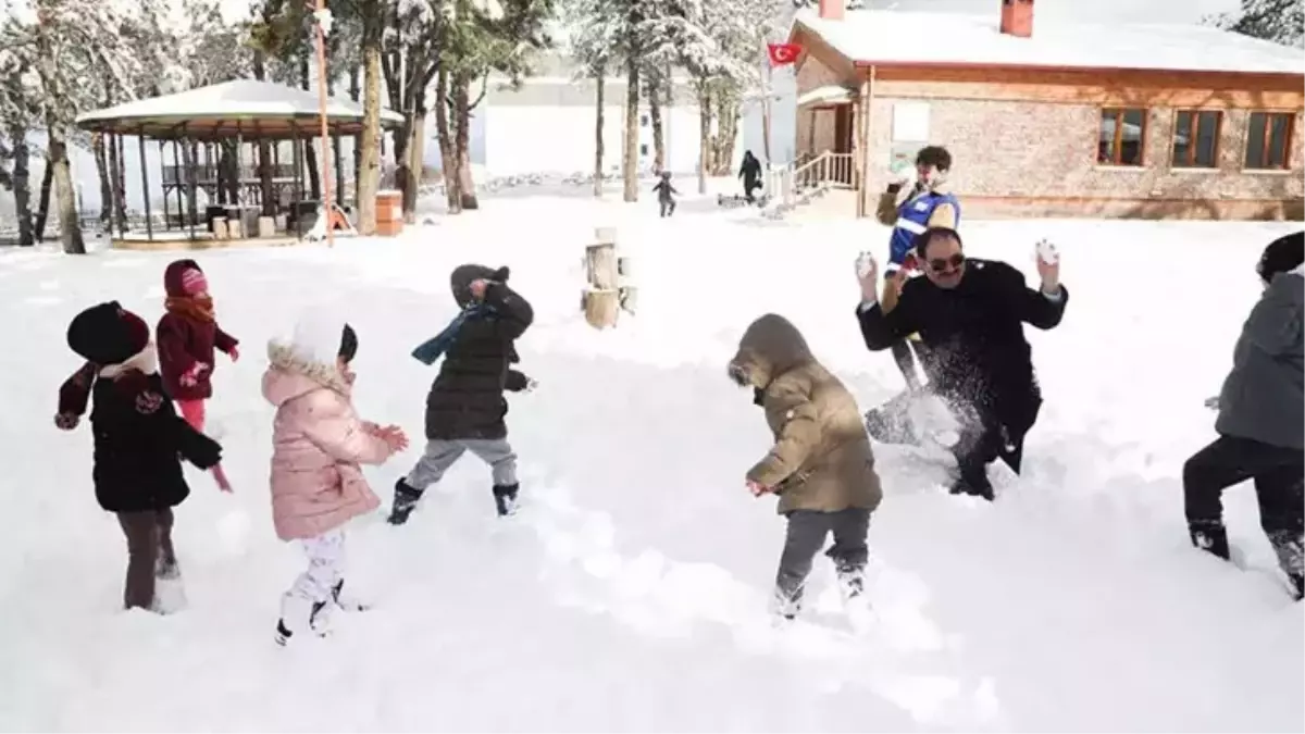 Samsun\'da Kar Nedeniyle Eğitime Ara