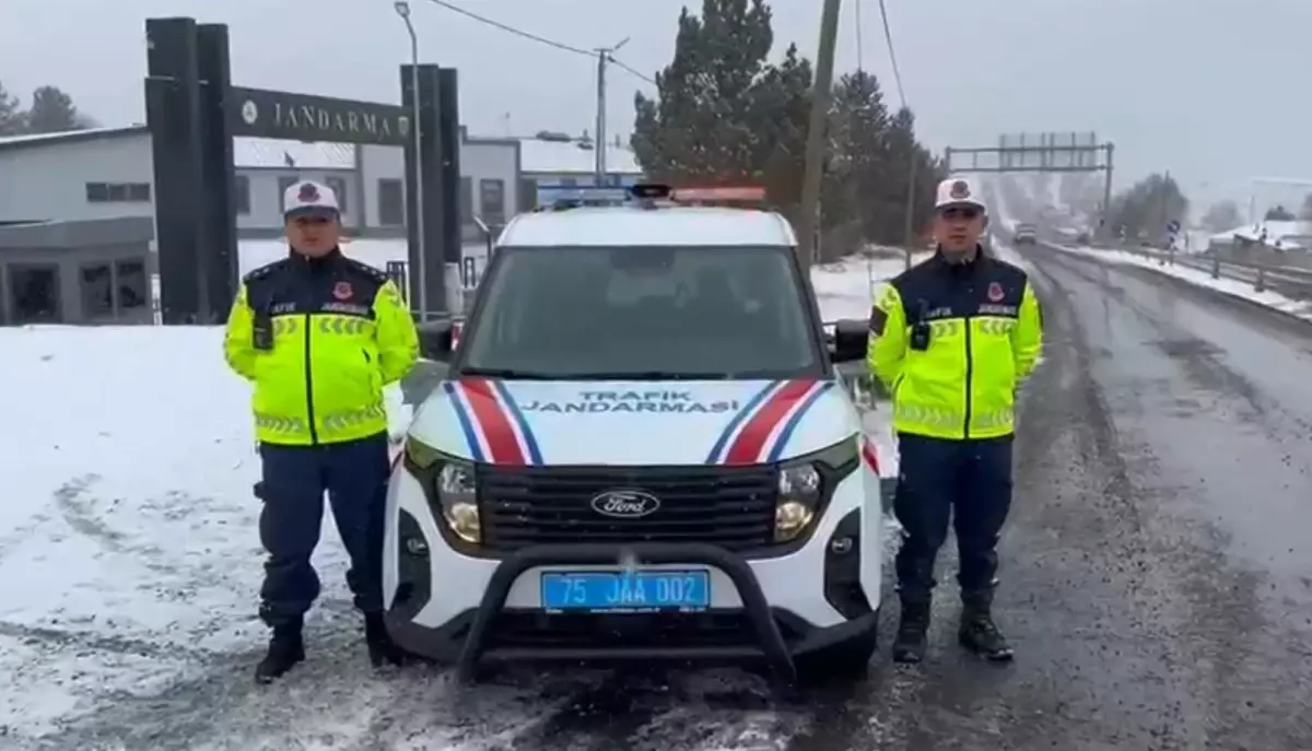 Ardahan\'da Trafik Uyarısı Klibi