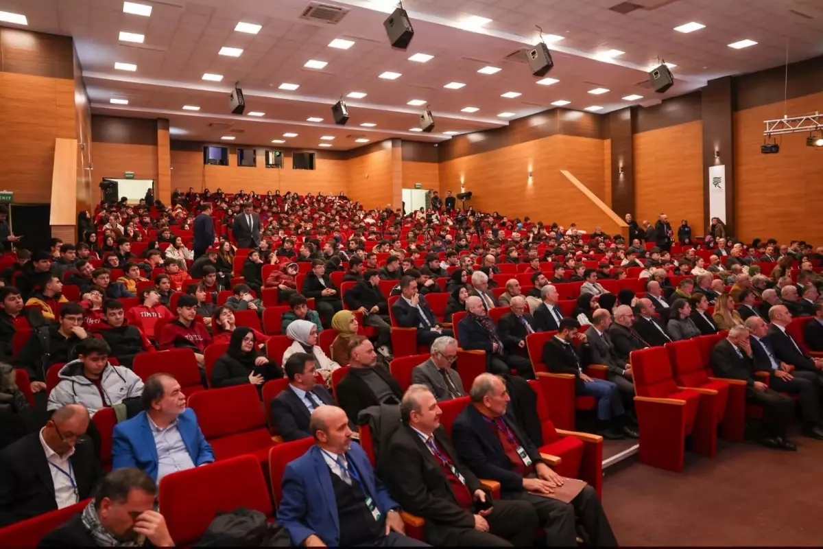 \'Türkiye Yüzyılı sürecinde çok büyük bir iddia ortaya koyuyoruz\'