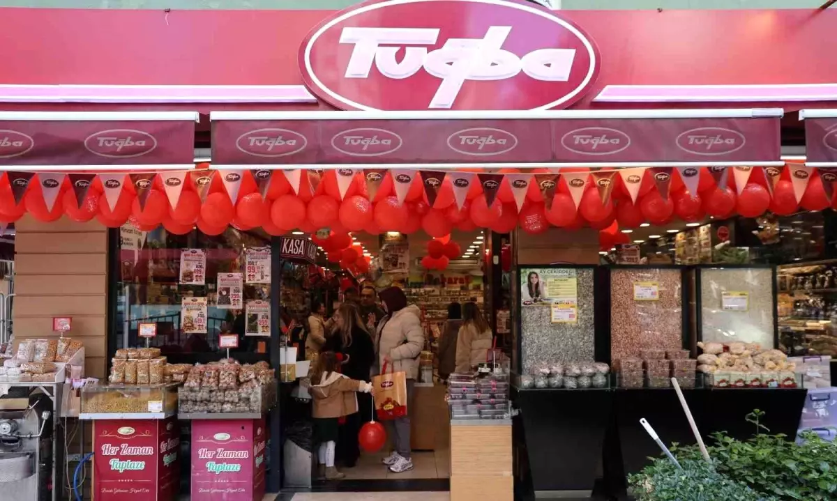 Aydın\'da Kuruyemişçi Yoğunluğu