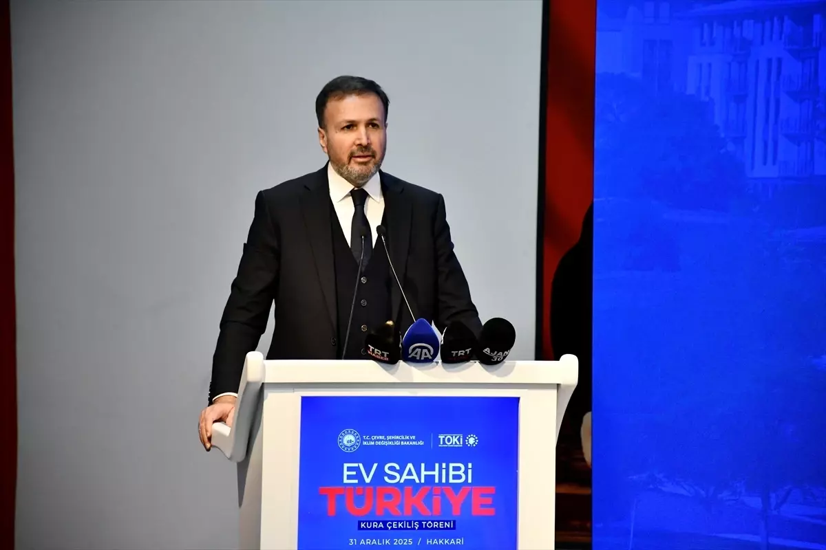 Yüzyılın Konut Projesi kapsamında Hakkari\'de yapılacak 1557 konutun hak sahibi kurayla belirlendi