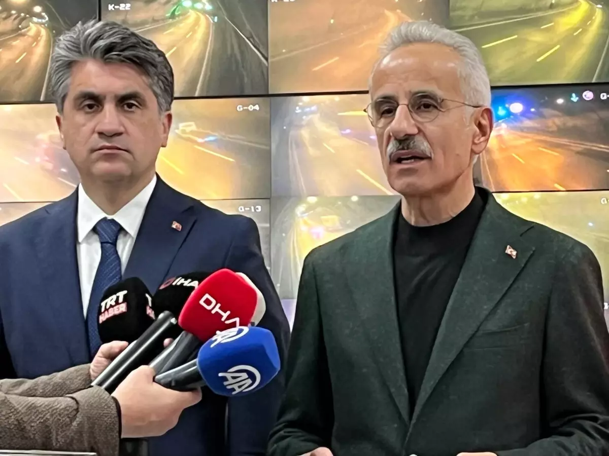 Bakan Uraloğlu\'ndan Ulaştırma Projeleri Açıklaması