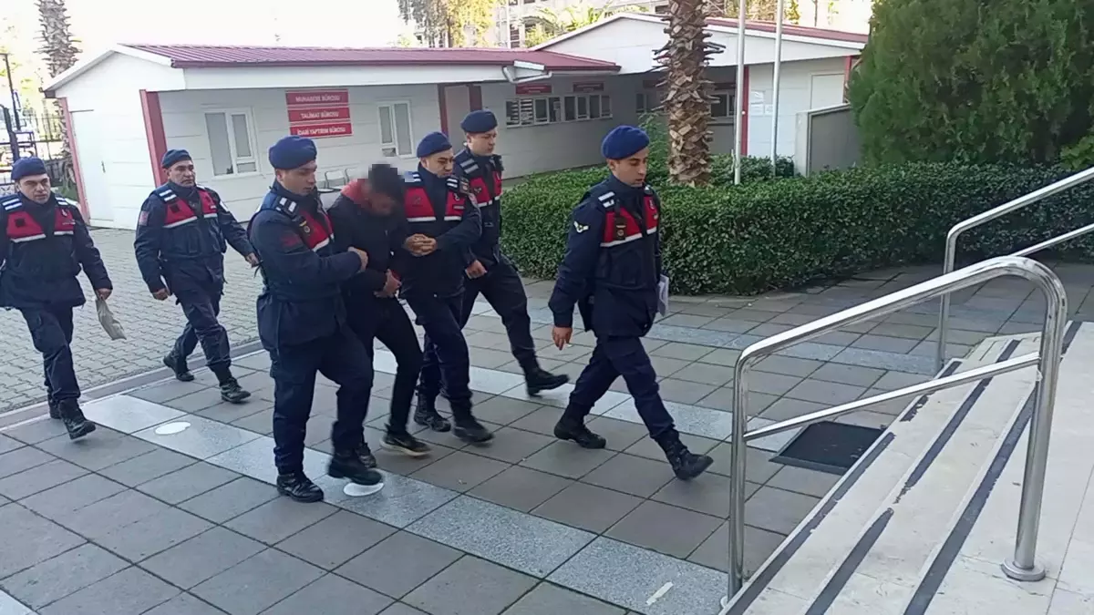 Amca Çocuğu Tüfekle Vurdu