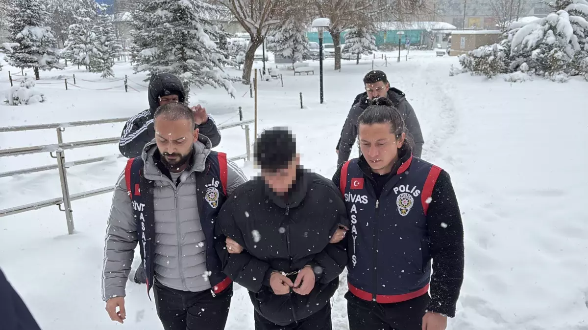 Yılbaşı Gecesi Bıçaklama: Baran Kırmıt Hayatını Kaybetti