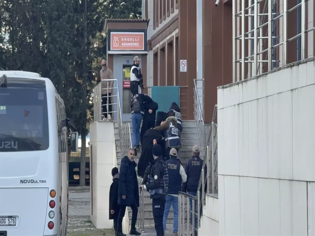 Yalova\'da DEAŞ operasyonu: 3 polis şehit oldu, 26 şüpheli tutuklandı