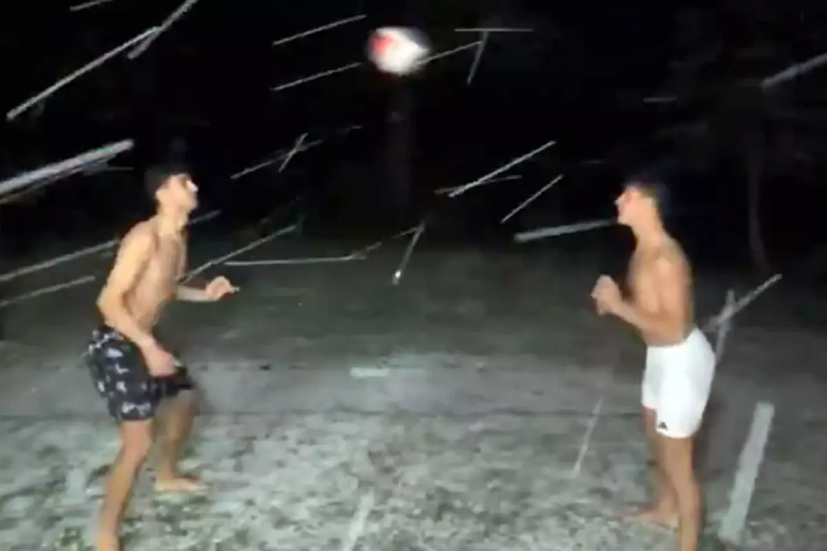 Arda Güler ve Yiğit Efe Demir buz gibi havada kafa topu oynadı 