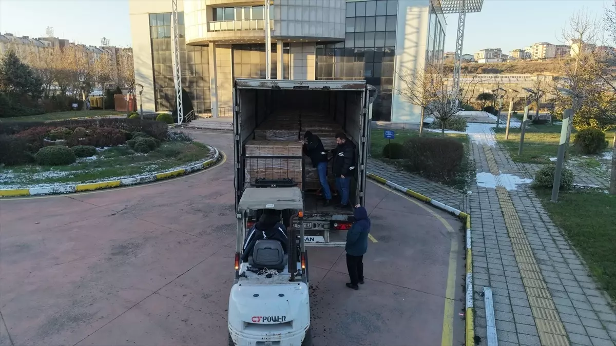 Arnavutköy Belediyesi, Gazze\'ye yardım tırı gönderdi