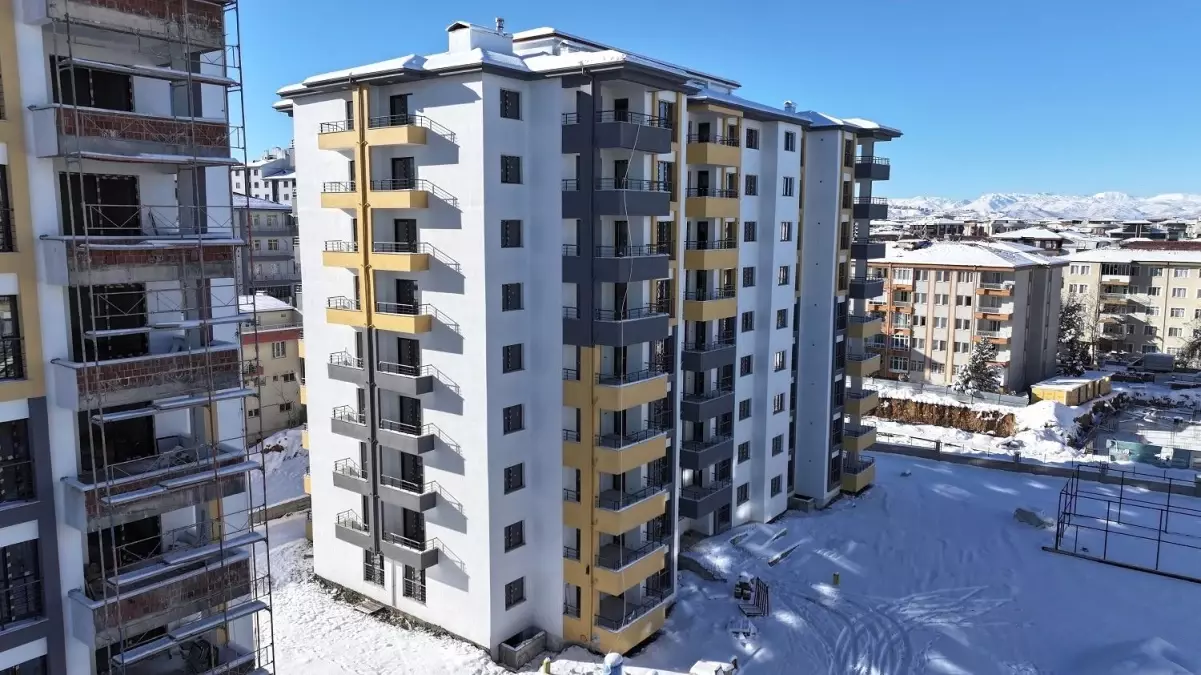 Başkan Geçit, "Yeşil yaşam evleri Yeşilyurt\'un geleceğine değer katıyor"