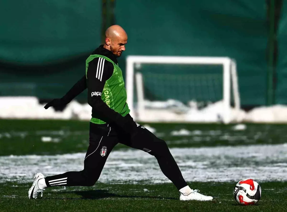 Beşiktaş Antalya Kampına Hazırlanıyor