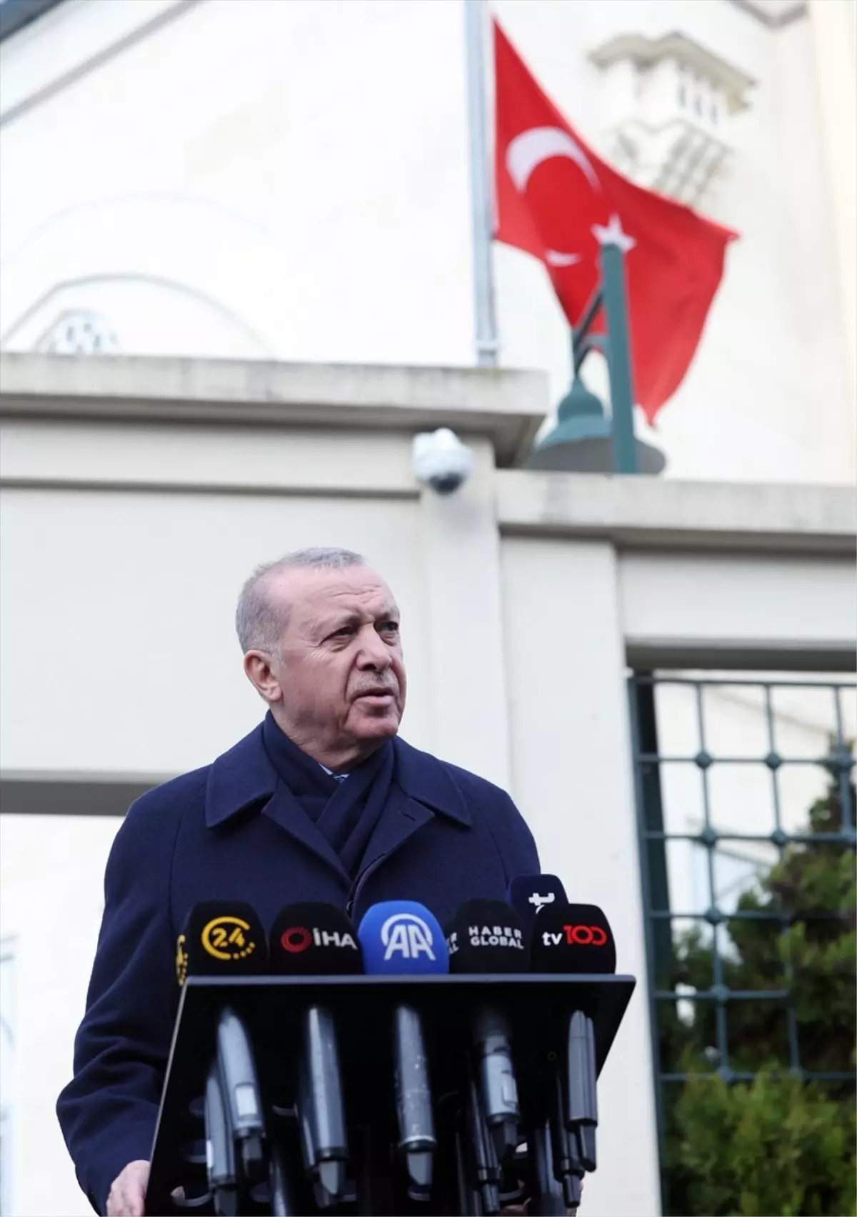 Cumhurbaşkanı Erdoğan, cuma namazını Hz. Ali Camisi\'nde kıldı