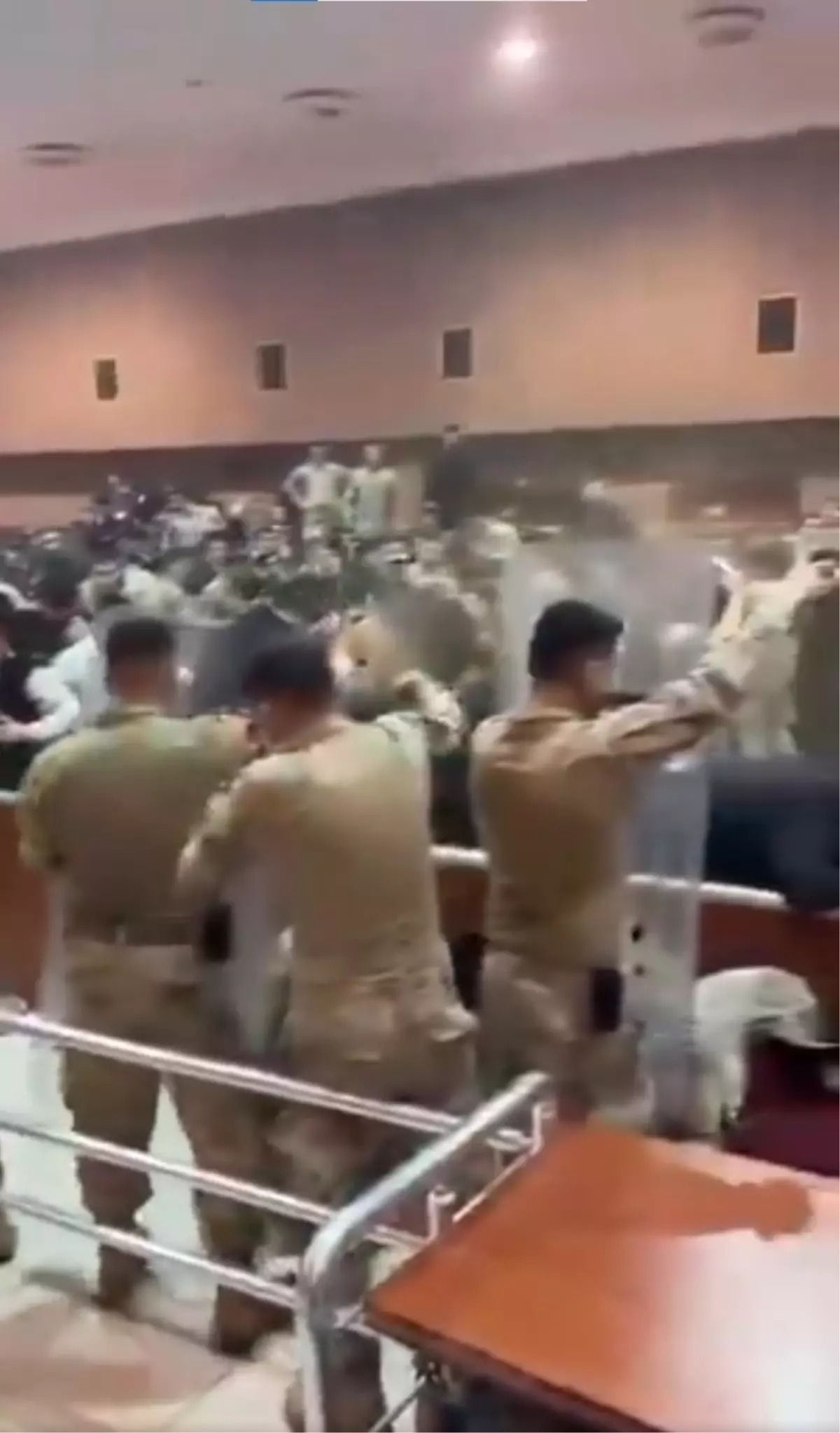 Daltonlar suç örgütü davasında, duruşmadaki kavgayı çeken avukat tutuklandı