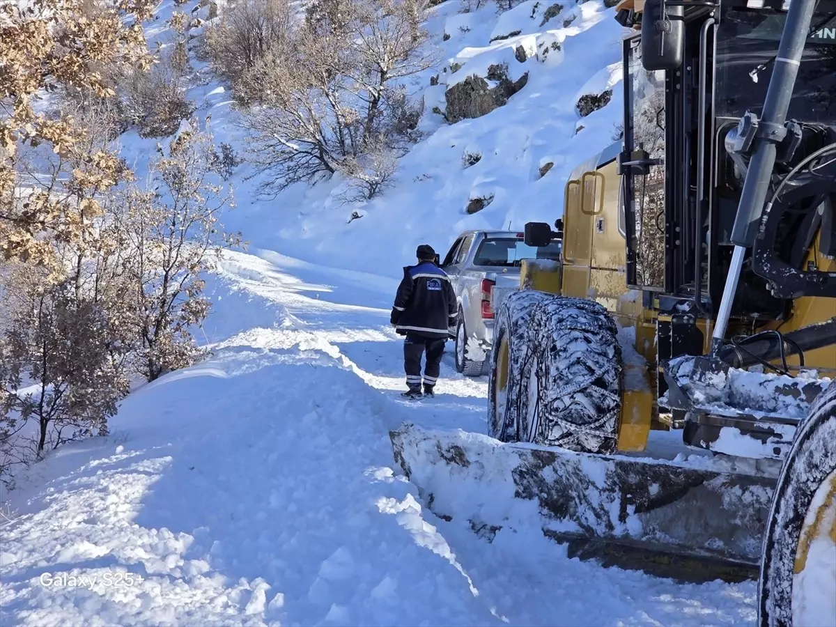Elazığ\'da Kapalı 148 Köy Yolu Yeniden Açıldı