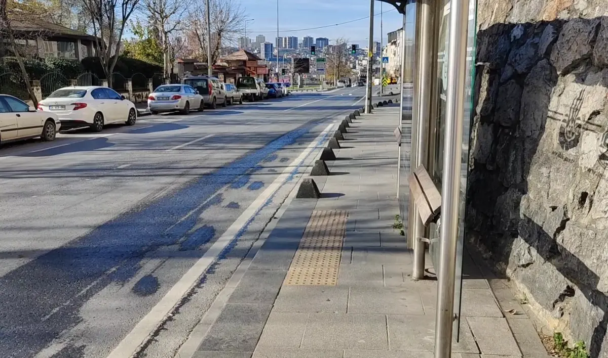 Esenler\'de Bebek Durağa Bırakıldı