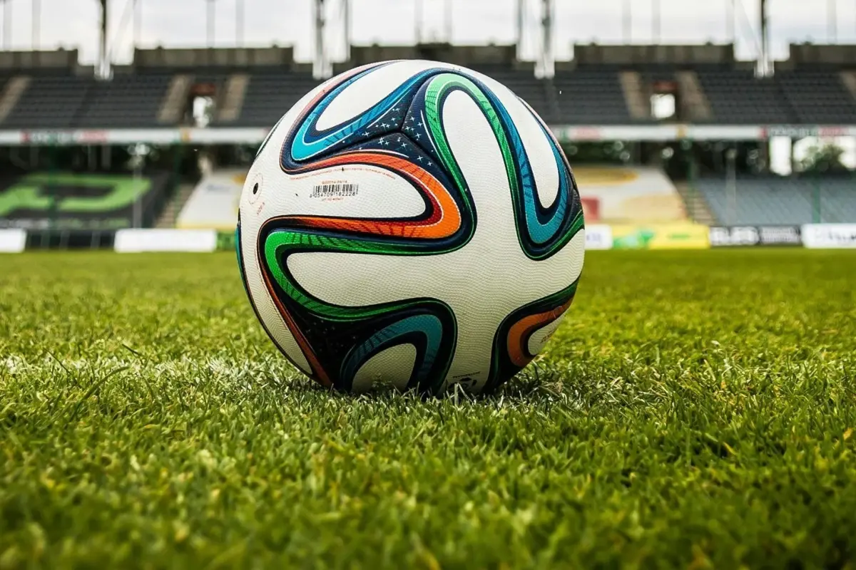 Futbolseverlerin aylardır beklediği heyecan başladı