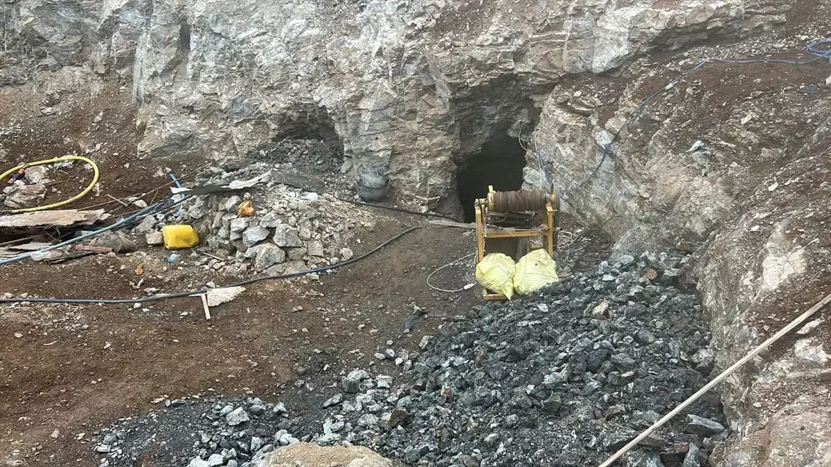 Gaziantep\'te Kaçak Krom Madeni Baskını