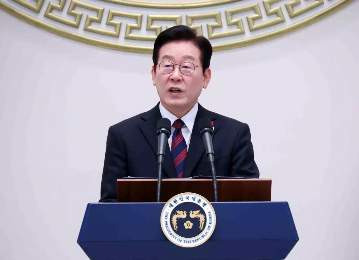 Güney Kore Başkanı\'ndan Xi\'ye Övgü